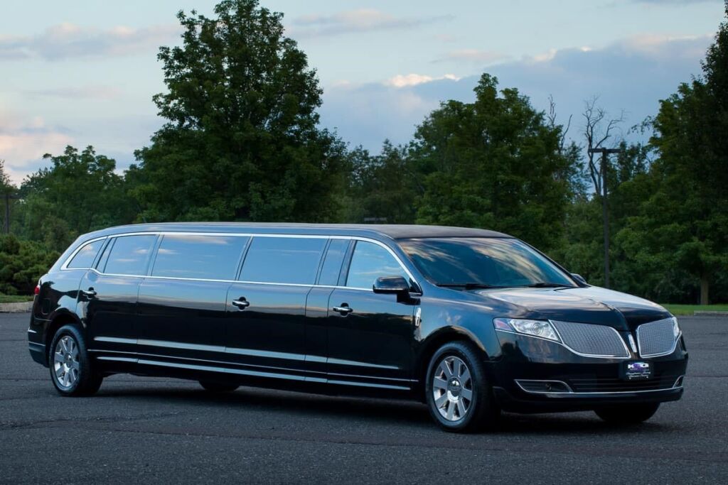 limousine service near me