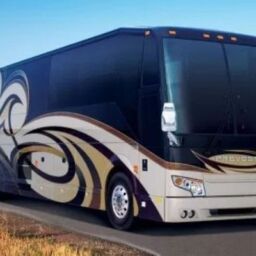 Charter bus rental